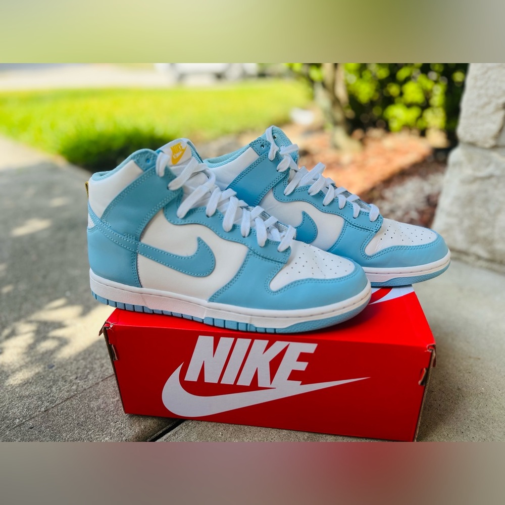 Men’s Nike Dunk High Retro 9.5 used